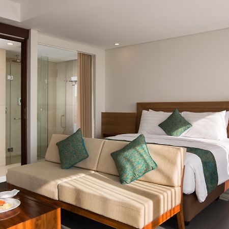 Paragon Hotel Seminyak Buitenkant foto
