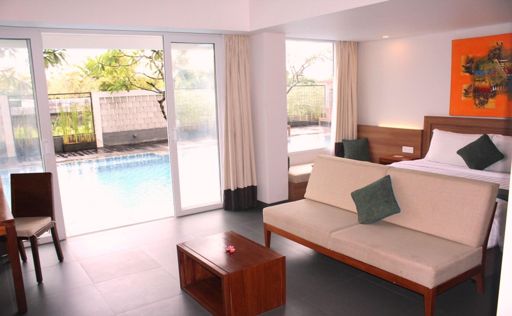 Paragon Hotel Seminyak Buitenkant foto