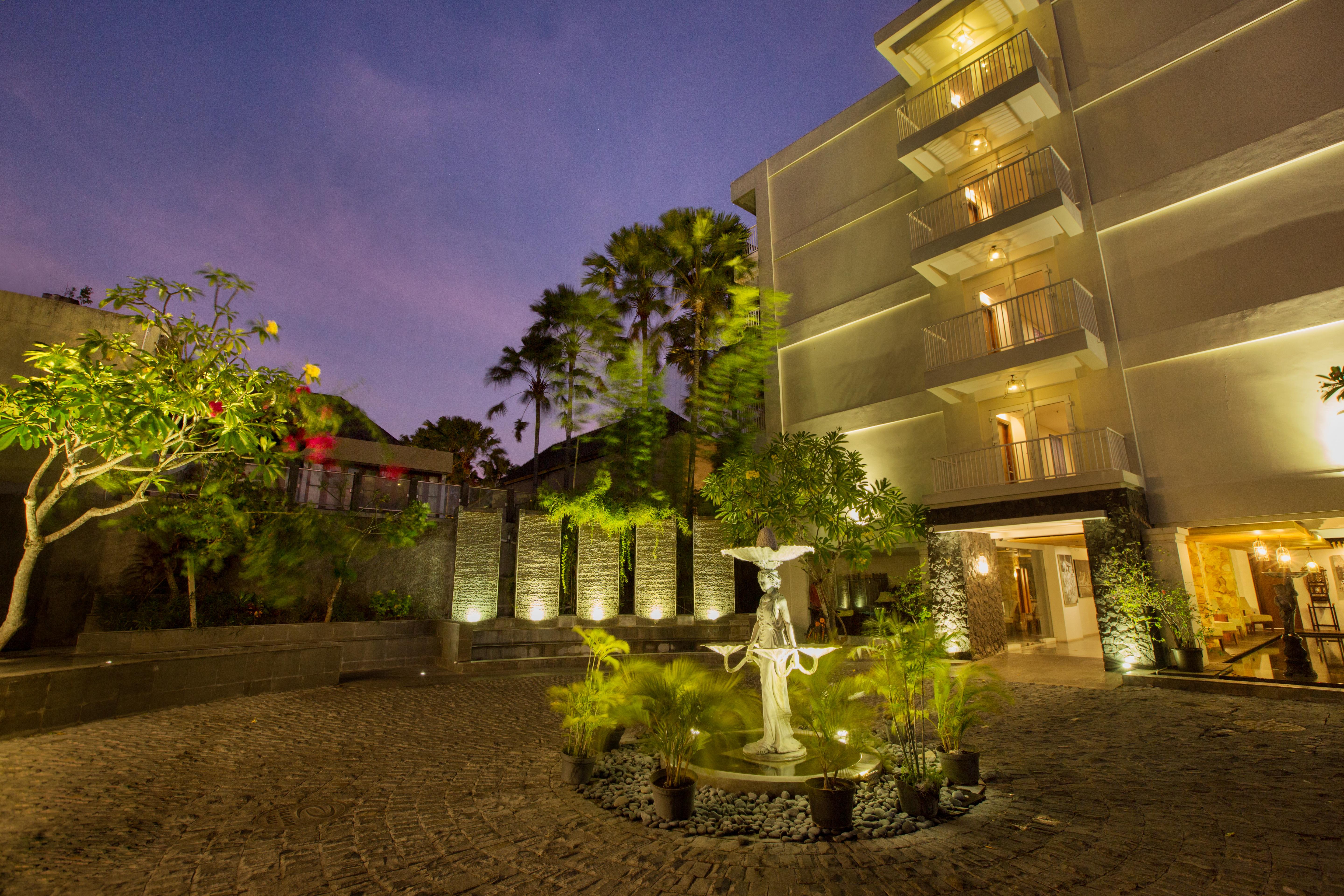 Paragon Hotel Seminyak Buitenkant foto