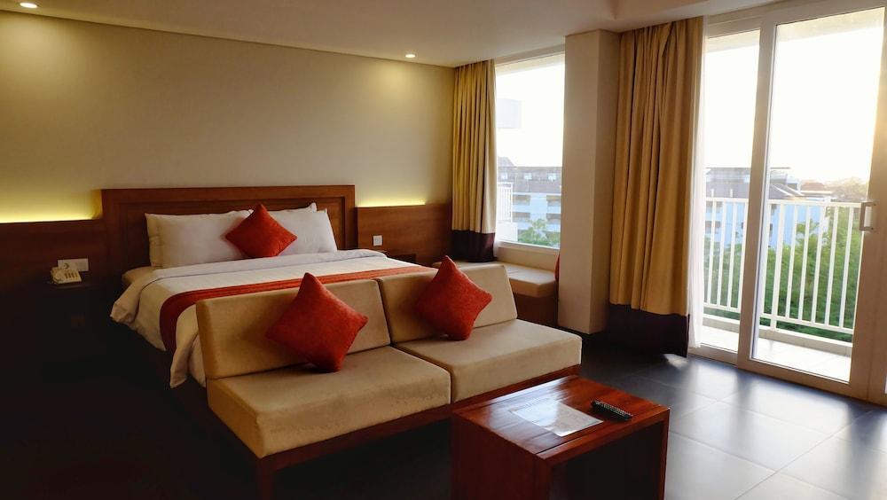 Paragon Hotel Seminyak Buitenkant foto